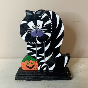 Vintage 1990s Wooden Striped Halloween Cat Decor